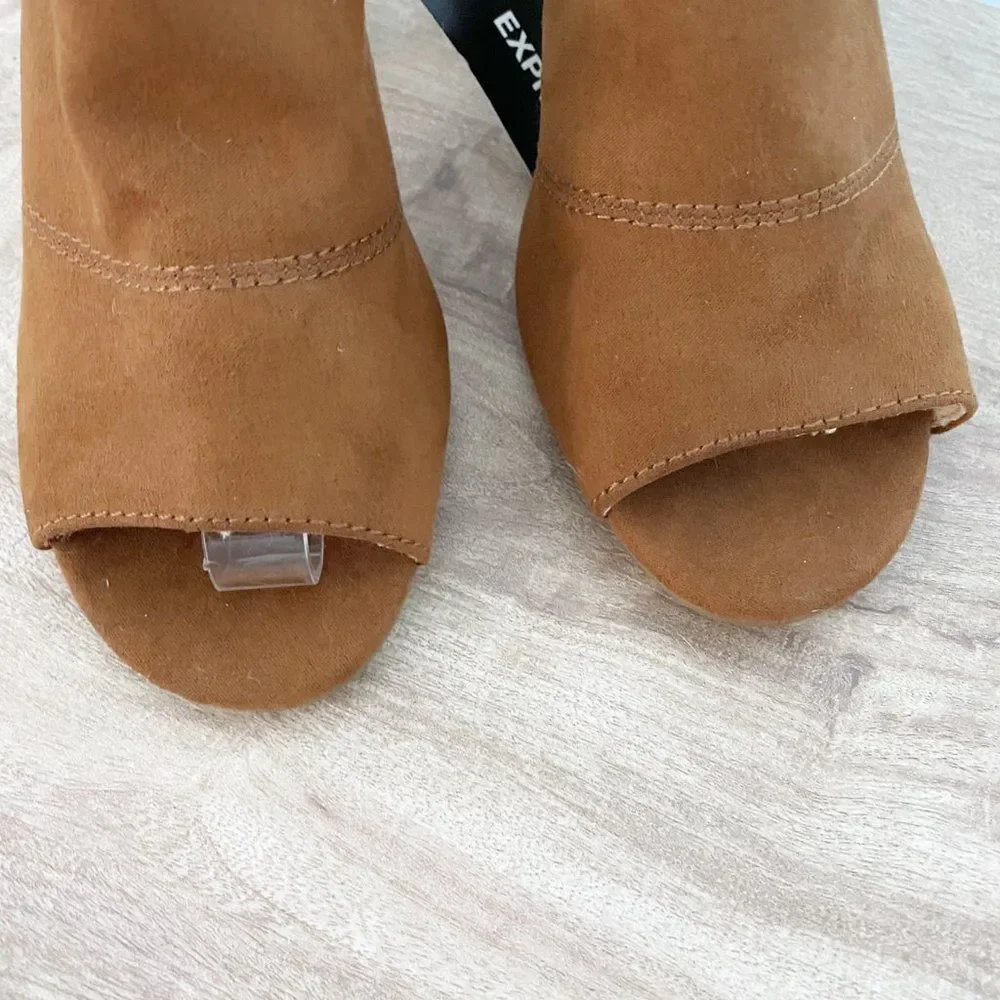 Express Tan Camel Brown Peep Almond Toe Ankle Buckle Block Heel 6
